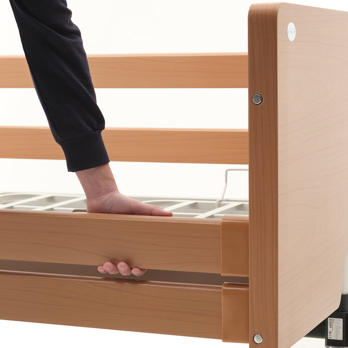 Letto Elettrico da Degenza Togo con Materasso Antidecubito e Accessori Azione Salute